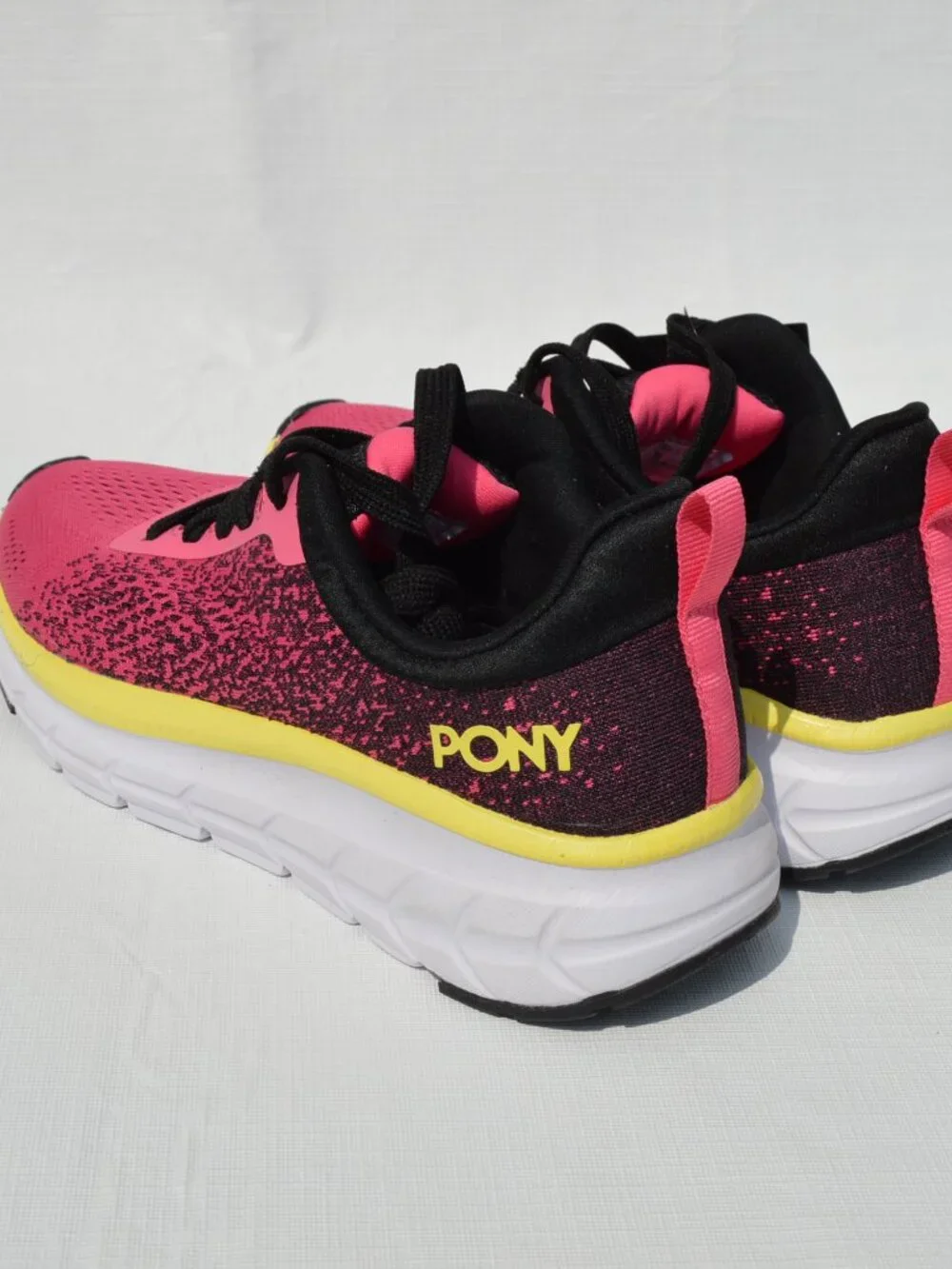 PONY Womens Sneaker Glide Sizes 7 & 6.5 (New)